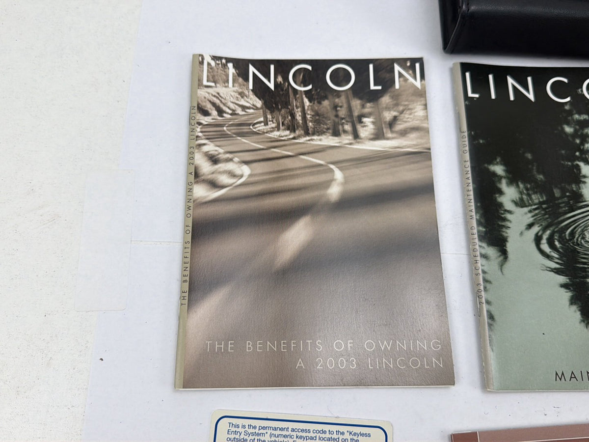 2003 Lincoln Navigator Owners Manual User Guide Portfolio Case Set OEM