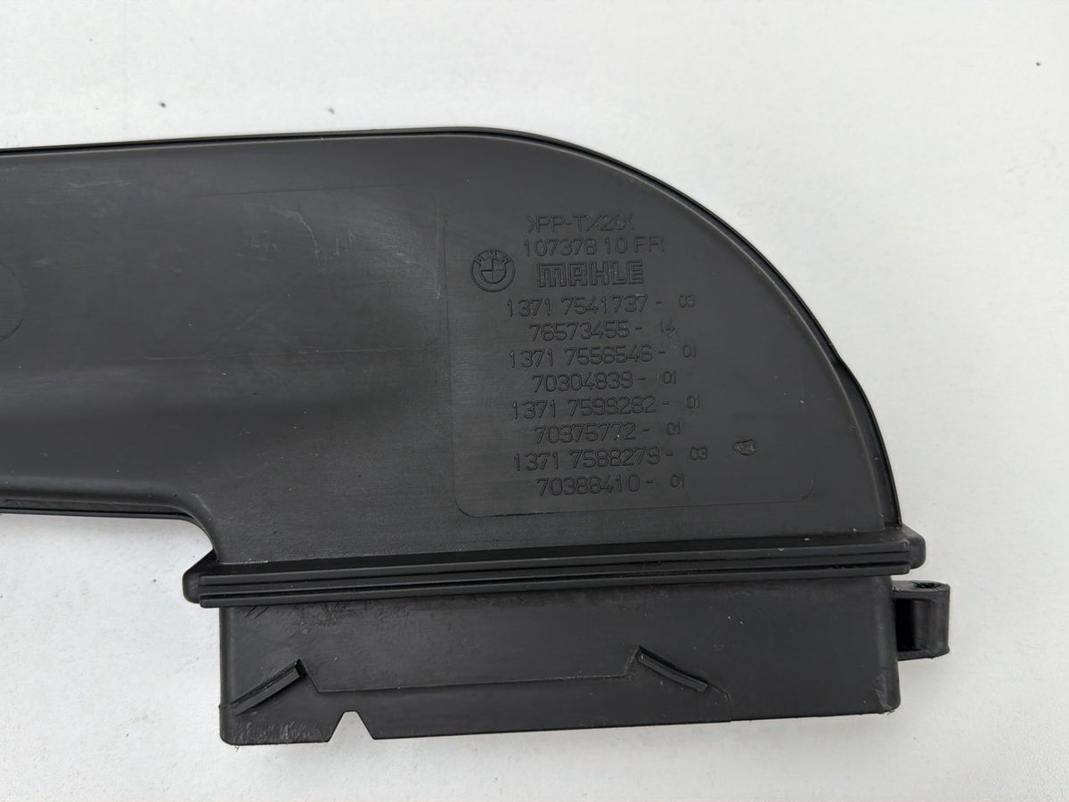 2014 BMW X1 E84 SUV Air Filter Housing 1371 7541737 OEM