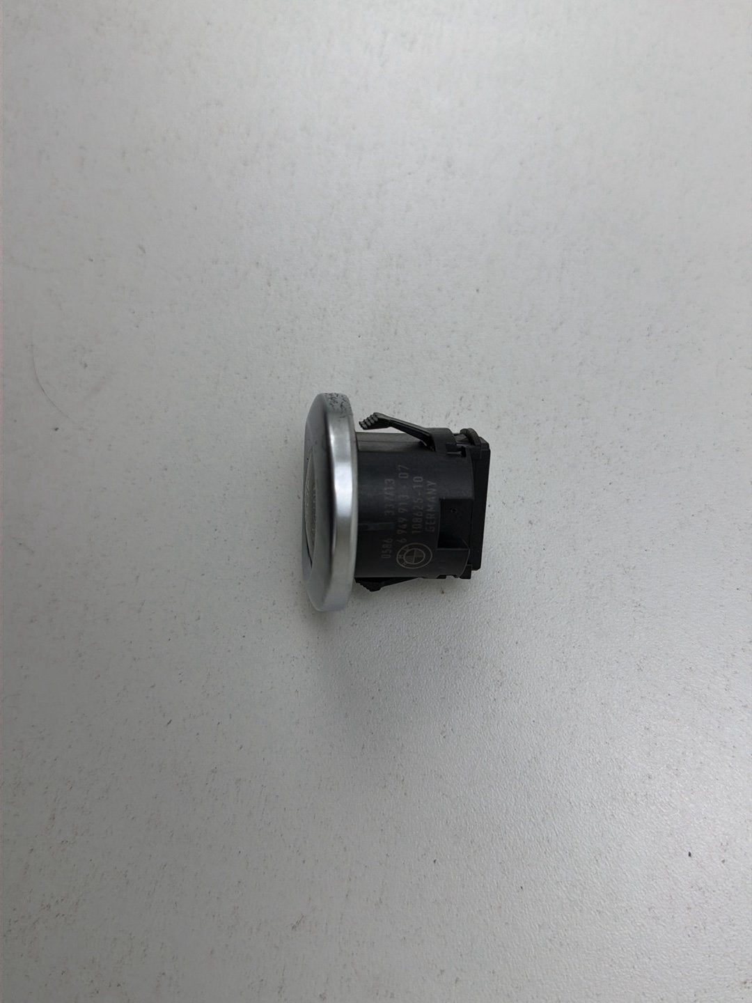 2012-2014 BMW X1 E84 Engine Start Stop Button 108625-10 OEM