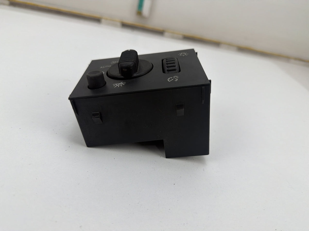 2003-2006 Chevrolet Tahoe Headlight Dimmer Control Switch 15194803 OEM