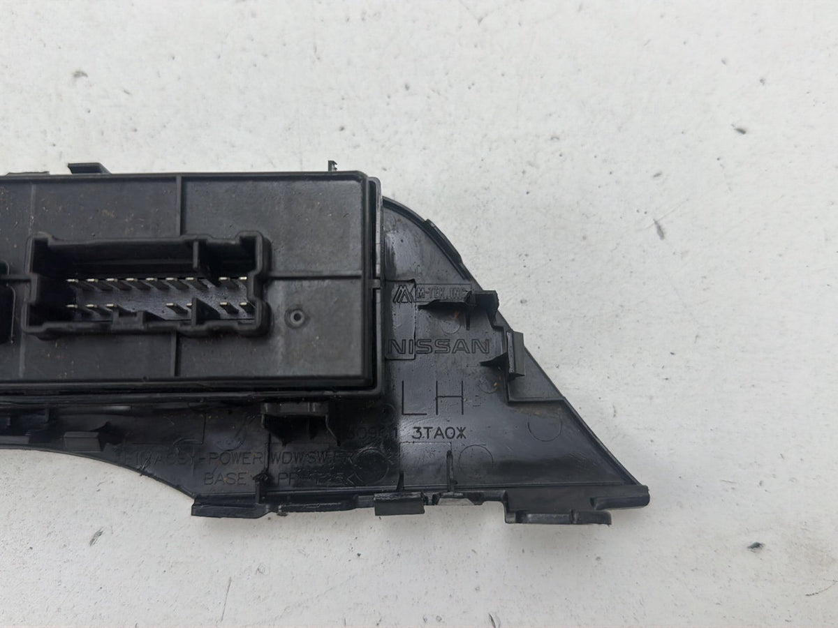 2013-2018 Nissan Altima Front Left Driver Side Door Master Window Switch OEM