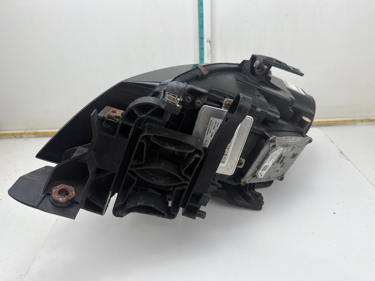2009-2012 Audi A4 Right Passenger Side Headlight Headlamp 8K0941004E OEM