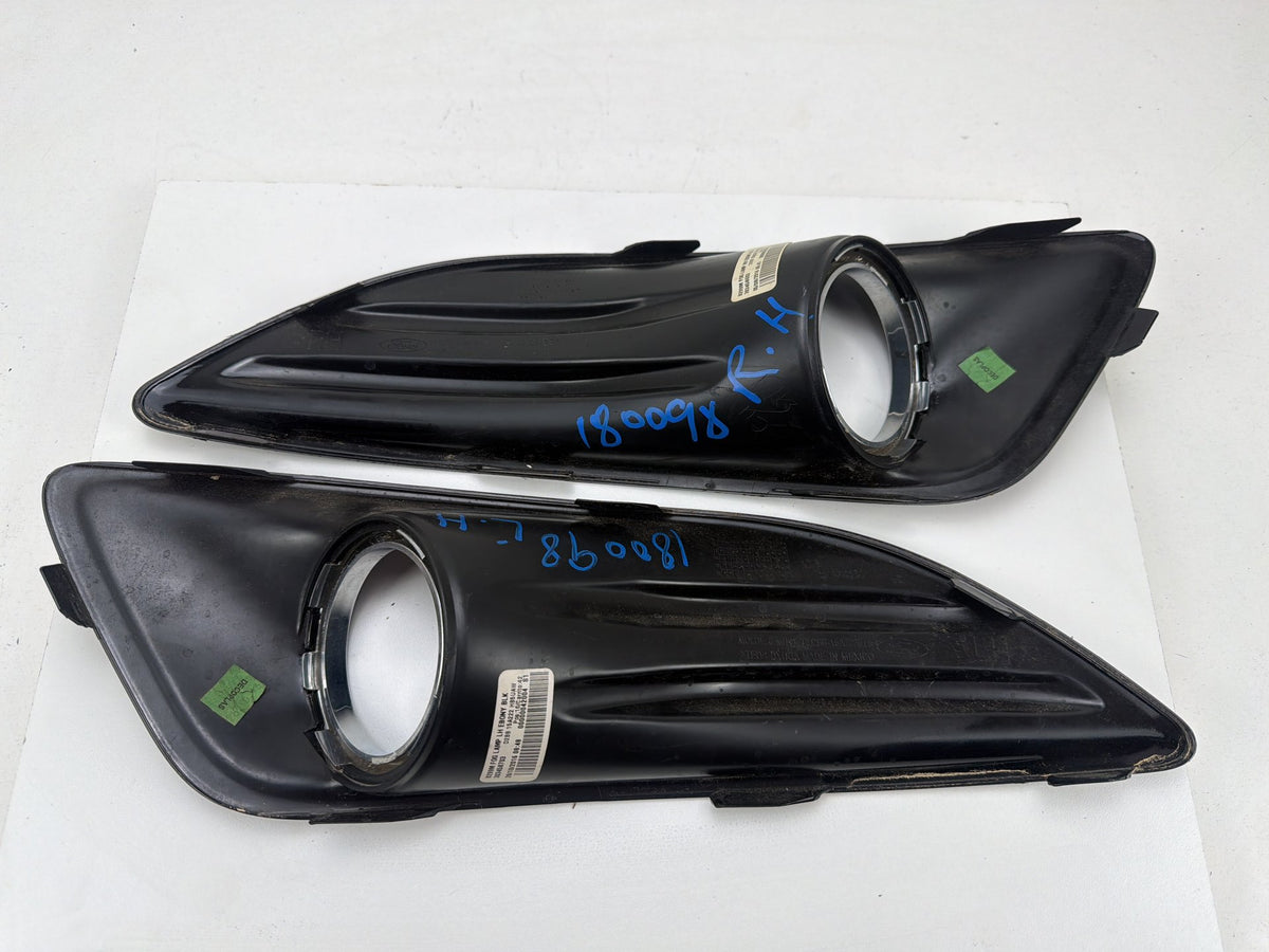 2014-2019 Ford Fiesta Front Left & Right Side Fog Light Cover Bezel Set of 2 OEM