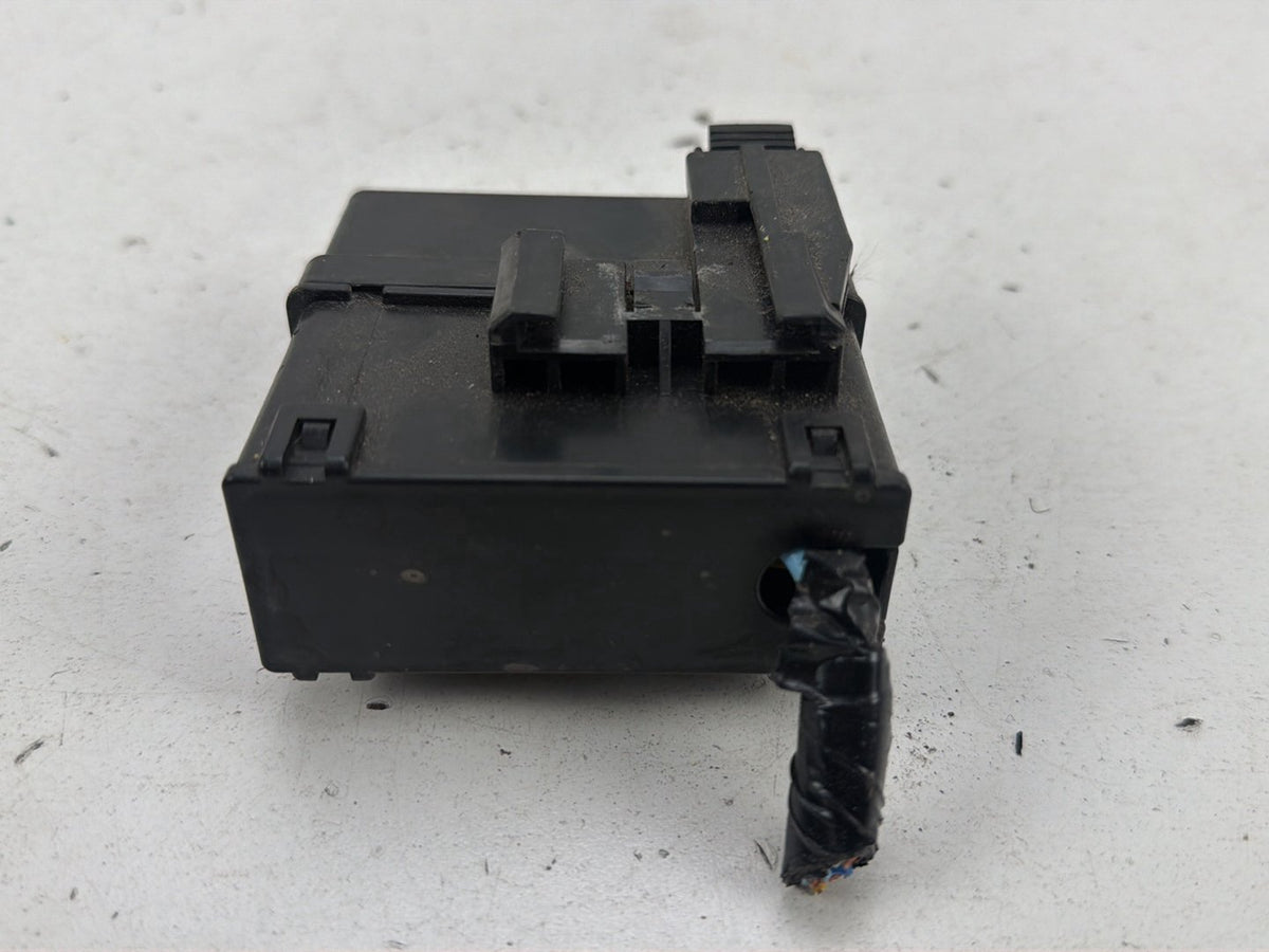2014-2019 Infiniti Q50 V37 - Fuse Box Relay 25230-7995A OEM