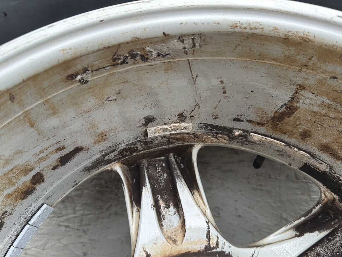 2003-2006 Porsche Cayenne Alloy Wheel Rim w/ Tire 8JX18 ET57 7L5601025C OEM