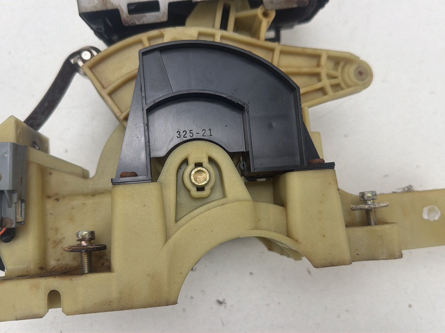 2003-2004 Lincoln Navigator U228-Automatic Gear Floor Shifter 2L7P-7K004-BAT2A3 OEM