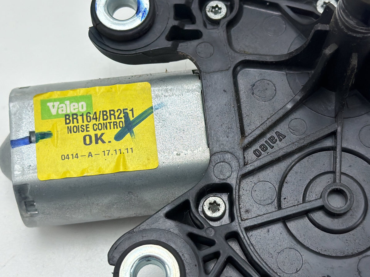 2006-2012 Mercedes-Benz R350 Rear Windshield Glass Wiper Motor A2518200042 OEM