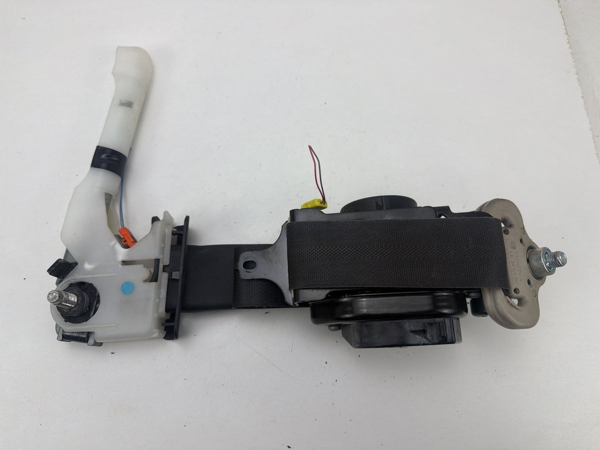 2016-2019 Nissan Sentra Front Left Driver Side Seat Belt 641744963A OEM