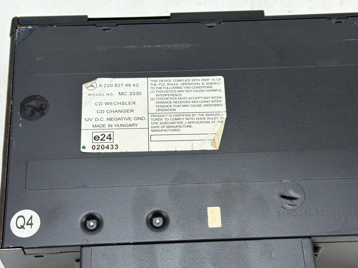 2003-2006 Mercedes-Benz CL500 CL600 CD Changer Disc Player A2208274642 OEM