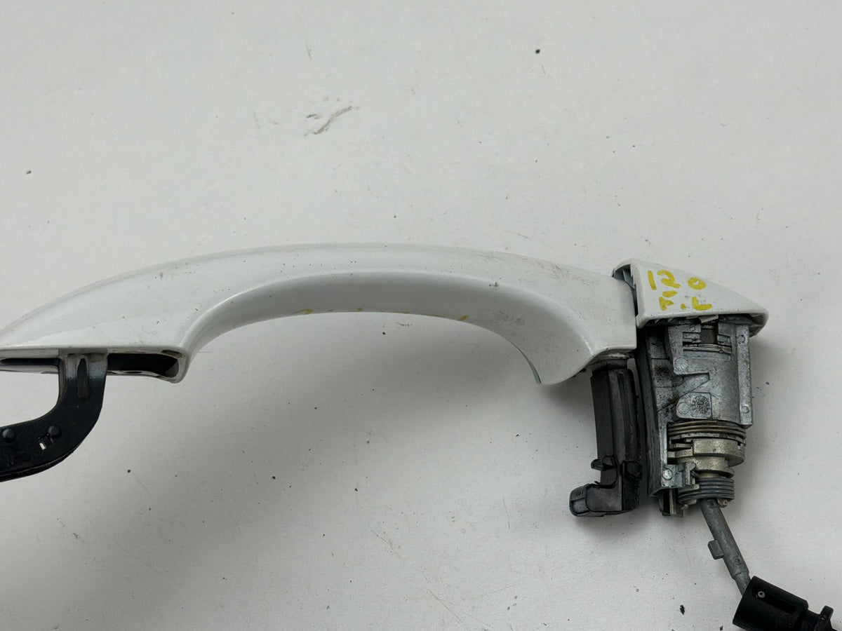 2013-2017 Audi Q5 8R Front Left Side Exterior Door Handle W/Lock Cylinder OEM