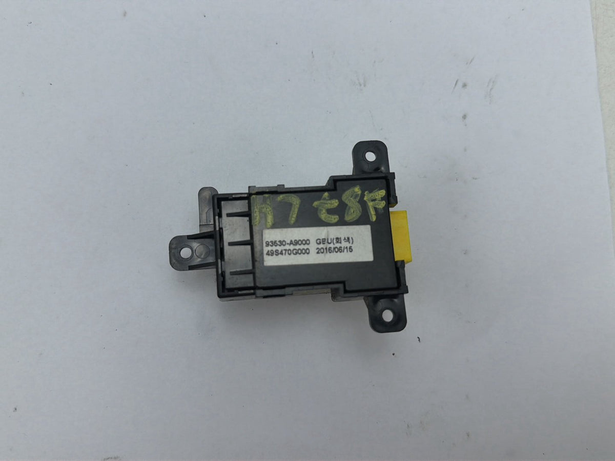 2015-2021 Kia Sedona Rear Left Driver Side Sliding Door Open Close Switch OEM