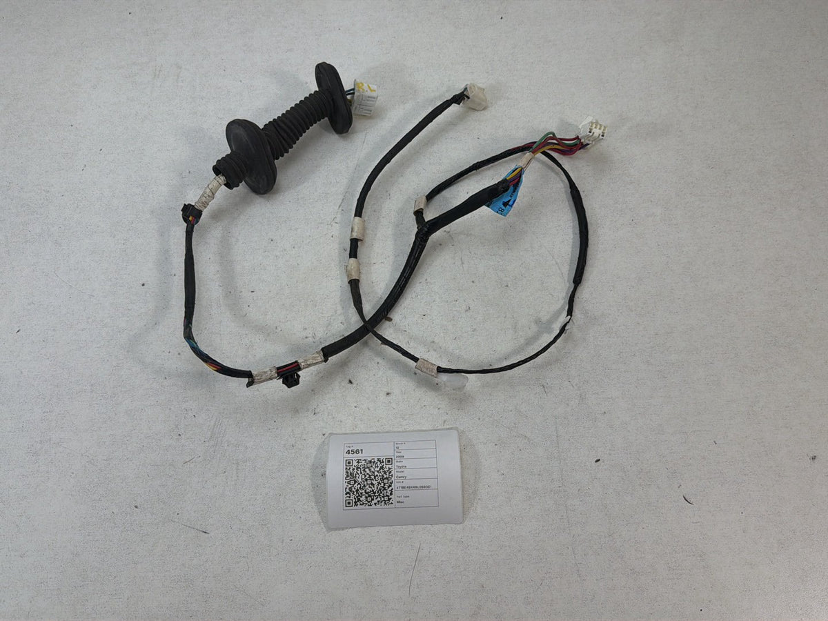 2007-2011 Toyota Camry Rear Left Driver Side Door Wiring Harness 8215406300C OEM