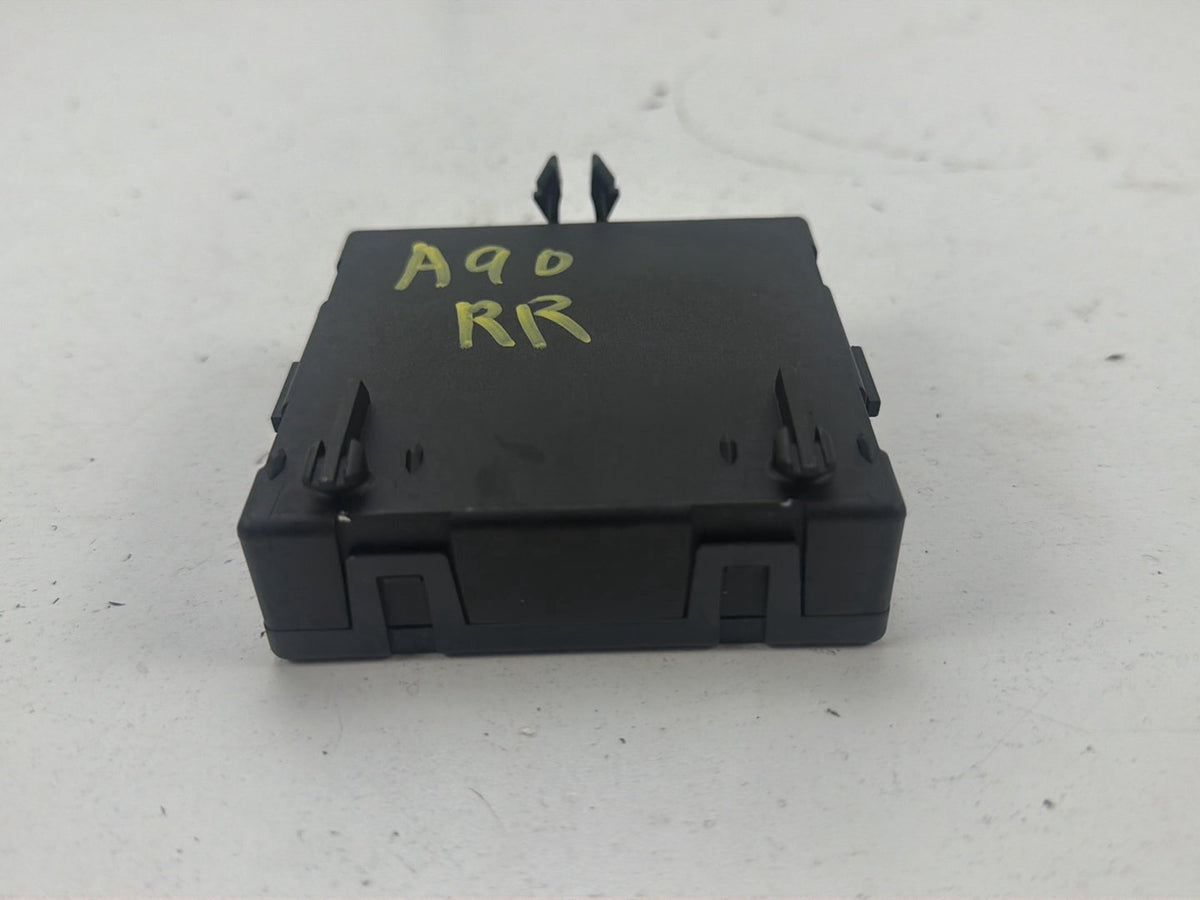 2013-2016 Mercedes GL450 Right Passenger Side Door Control Module A1669006305 OEM