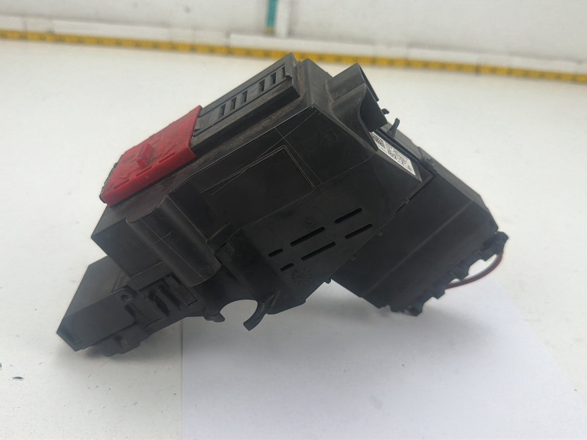 2012-2015 Mercedes-Benz ML550 Fuse Relay Box Junction Module A1665402450 OEM