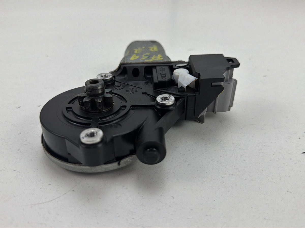 2013-2019 Nissan Sentra Right Rear Side Window Motor 827303TA1A OEM