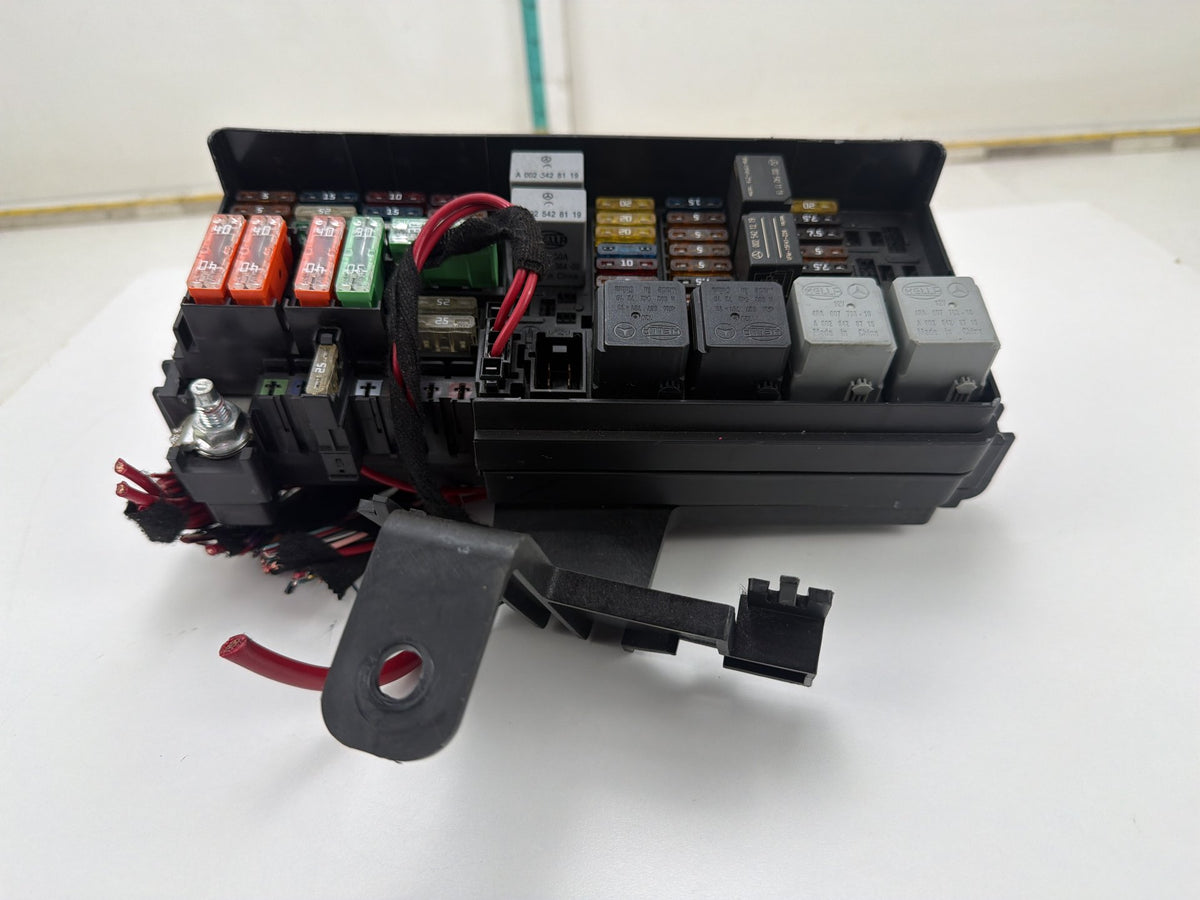 2006-2013 Mercedes-Benz R350 Rear SAM Fuse Relay Box 1645403372 oEM
