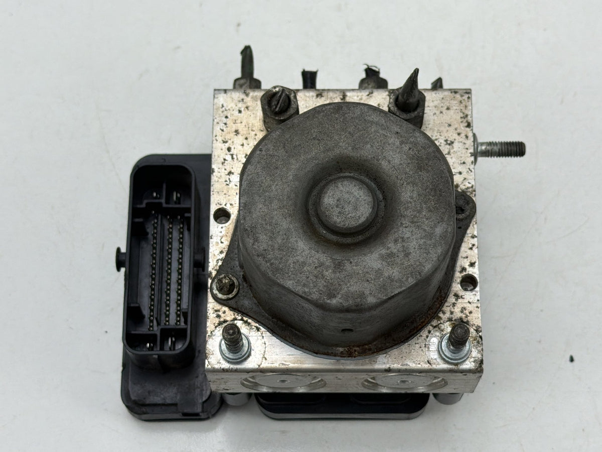 2016-2017 Nissan Altima ABS Anti Lock Brake Pump Control Module 47660-9HS0A OEM
