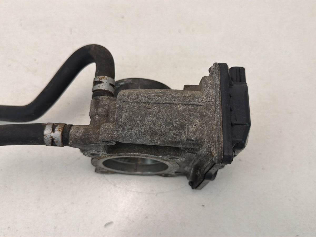 2010-2015 Toyota Prius W30-Engine Throttle Body Control Unit 22030-37060 OEM