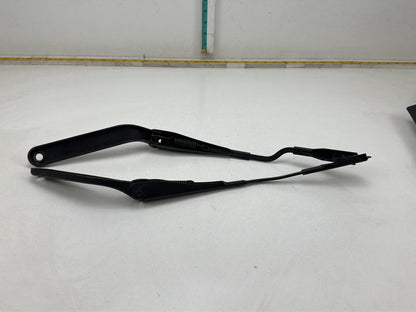 2011-2016 Mini Countryman Cooper S R60 Front Wiper Arm Pair 9806440, 9806441 OEM