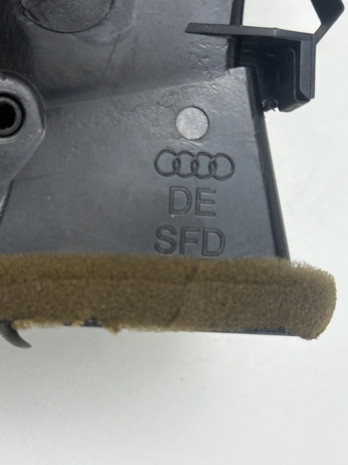2009-2016 Audi A4 A5 B8 Front Right Passenger Side Dashboard Air Vent OEM