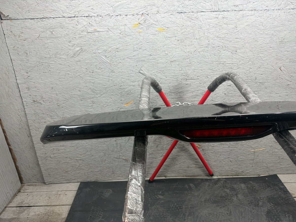 2014-2021 Jeep Grand Cherokee Rear Spoiler Wing w/ 3rd Brake Lamp 68217495AA OEM