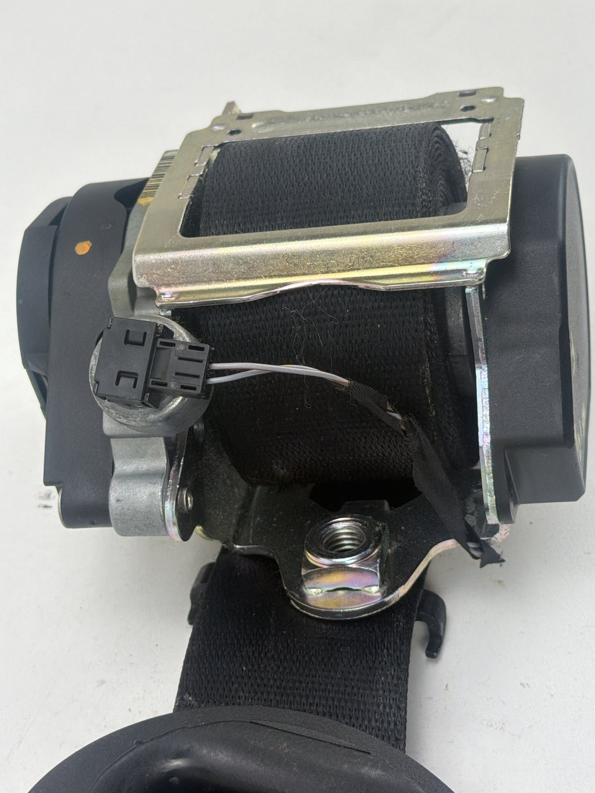 2011-2013 BMW 550i xDrive F10 Front Right Passenger Side Seat Belt Retractor OEM