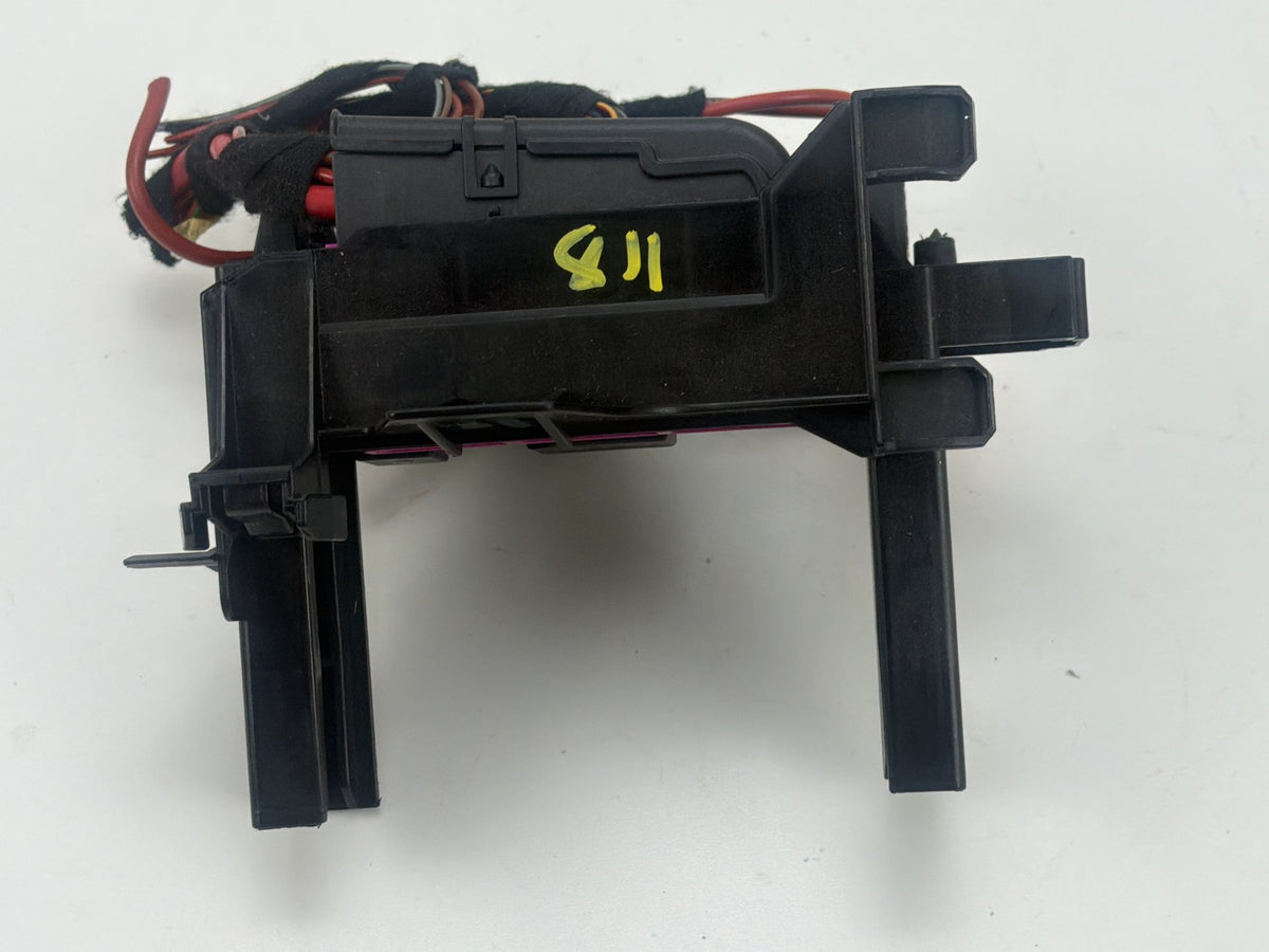 2012-2018 Audi A7 Quattro Front Left Fuse Relay Plate Holder 4G1937503A OEM