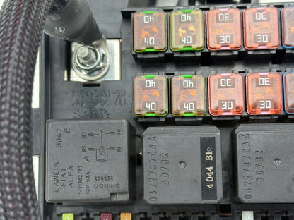 2014-2017 Maserati Ghibli Rear Trunk Fuse Relay Box 670008598 OEM