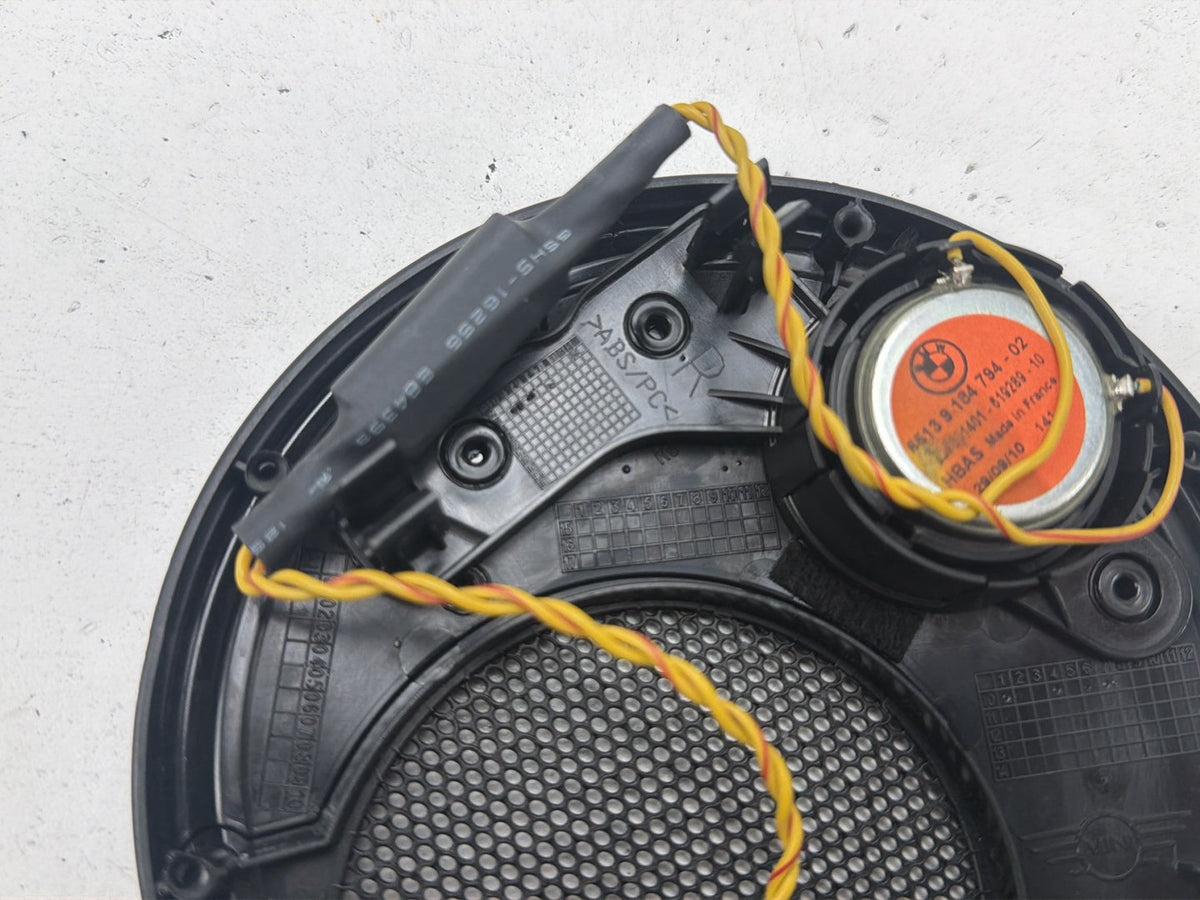 2011-2016-Mini Cooper Countryman R60 Rear Right Speaker/Cover Harman Kardon OEM