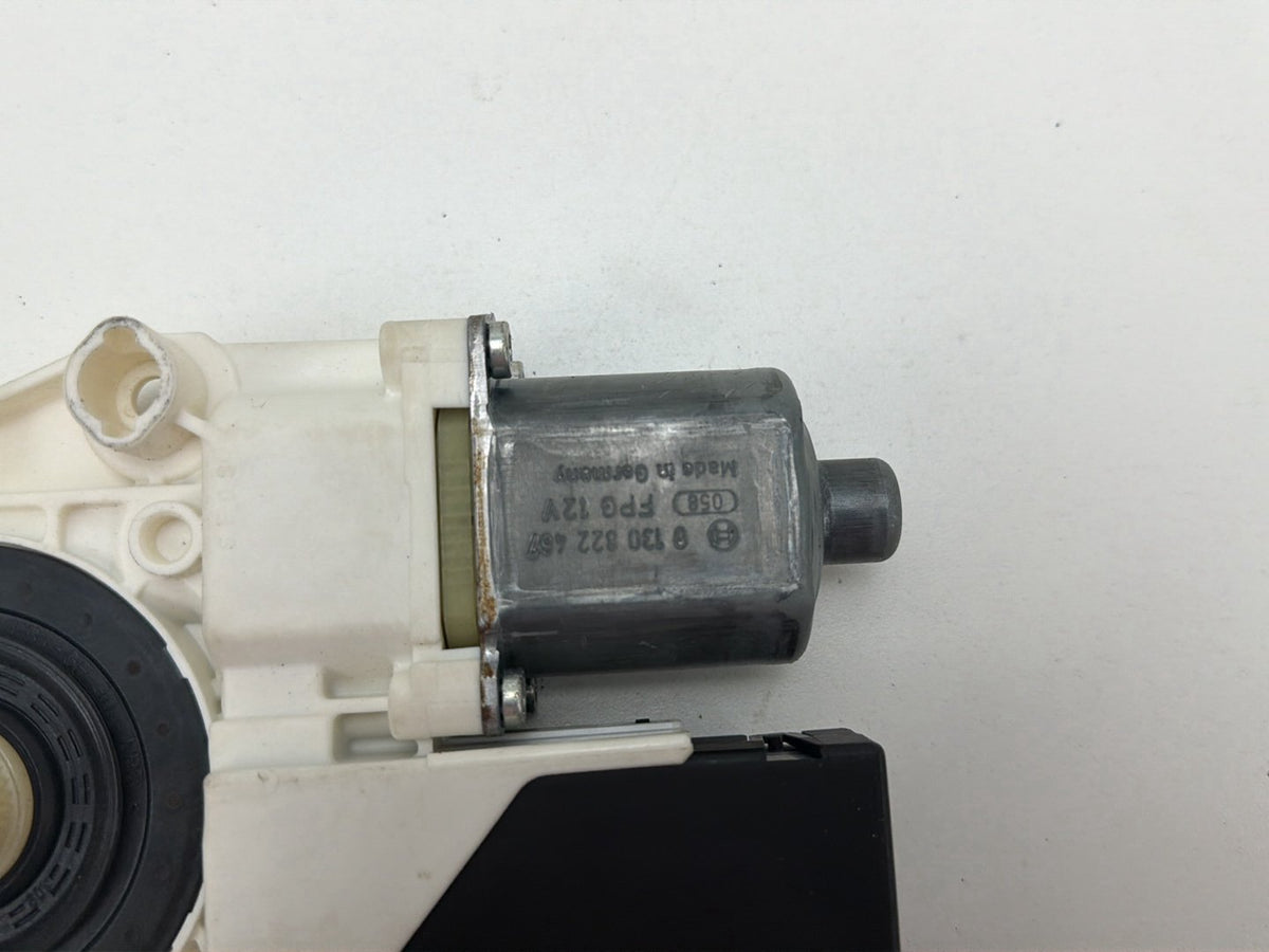 2013-2017 Volkswagen Tiguan Right Front Window Regulator/Motor OEM