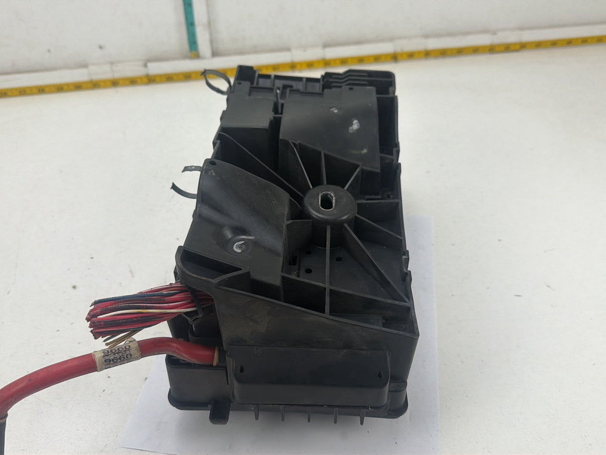 2010 Buick LaCrosse Fuse Box Relay Module 20831466 OEM