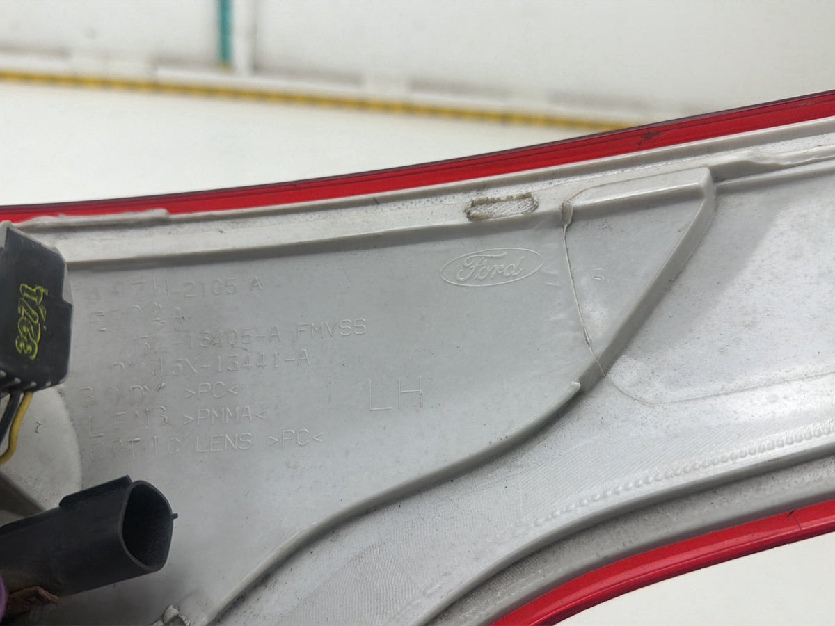 2013-2016 Ford Escape Left Side Outer Quarter Panel Tail Light CJ5Z-13405-B OEM