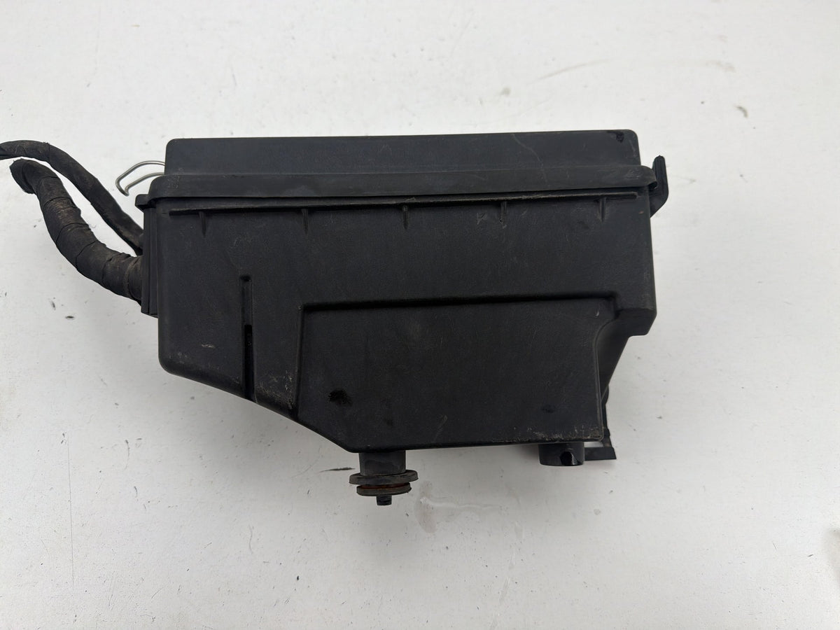 2006-2013 Mercedes-Benz R350 Front SAM Fuse Relay Box Module A1645400182 OEM