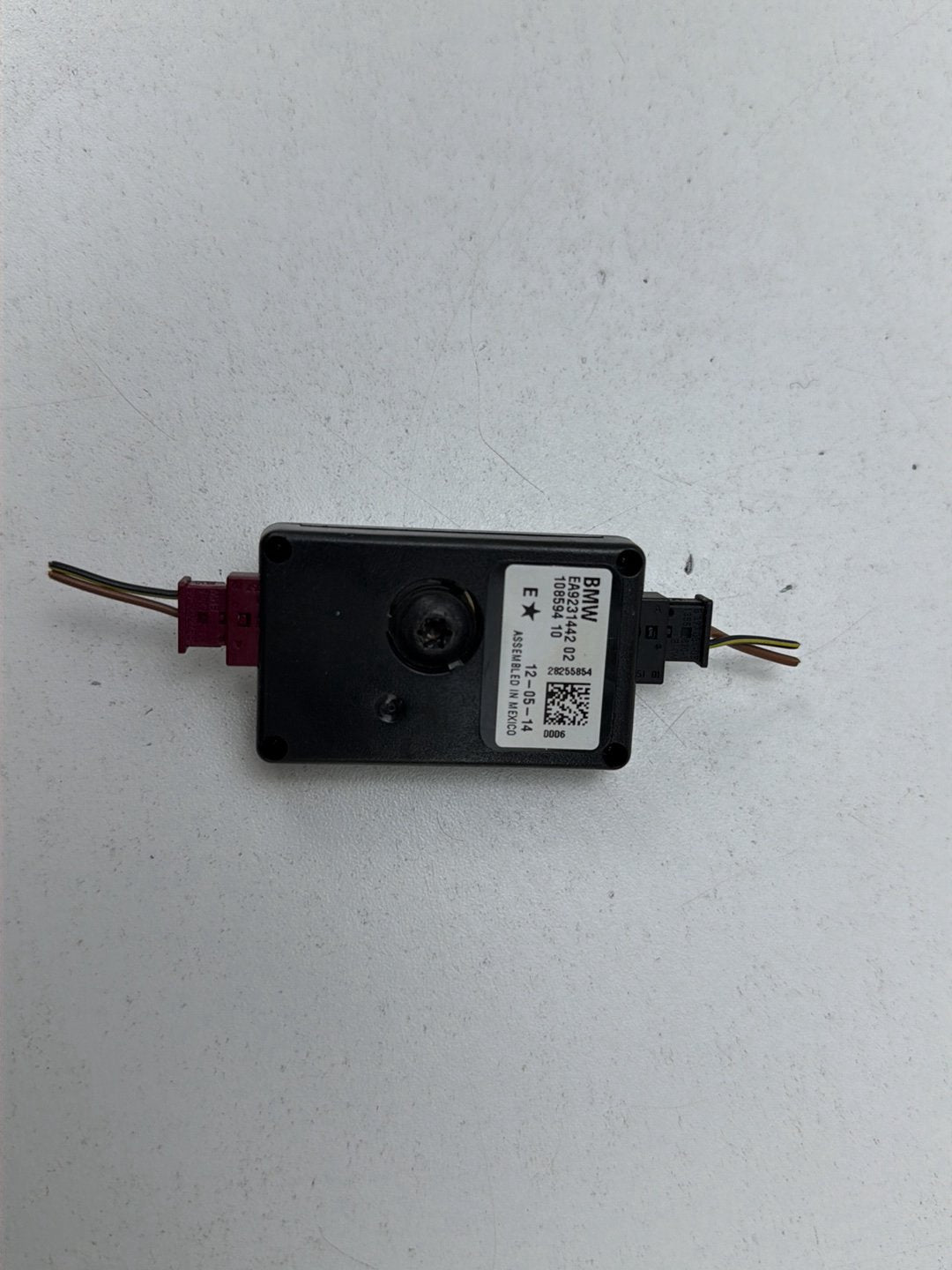 2014-2016 BMW 228i F22- Antenna Control Module EA9231442 02 OEM