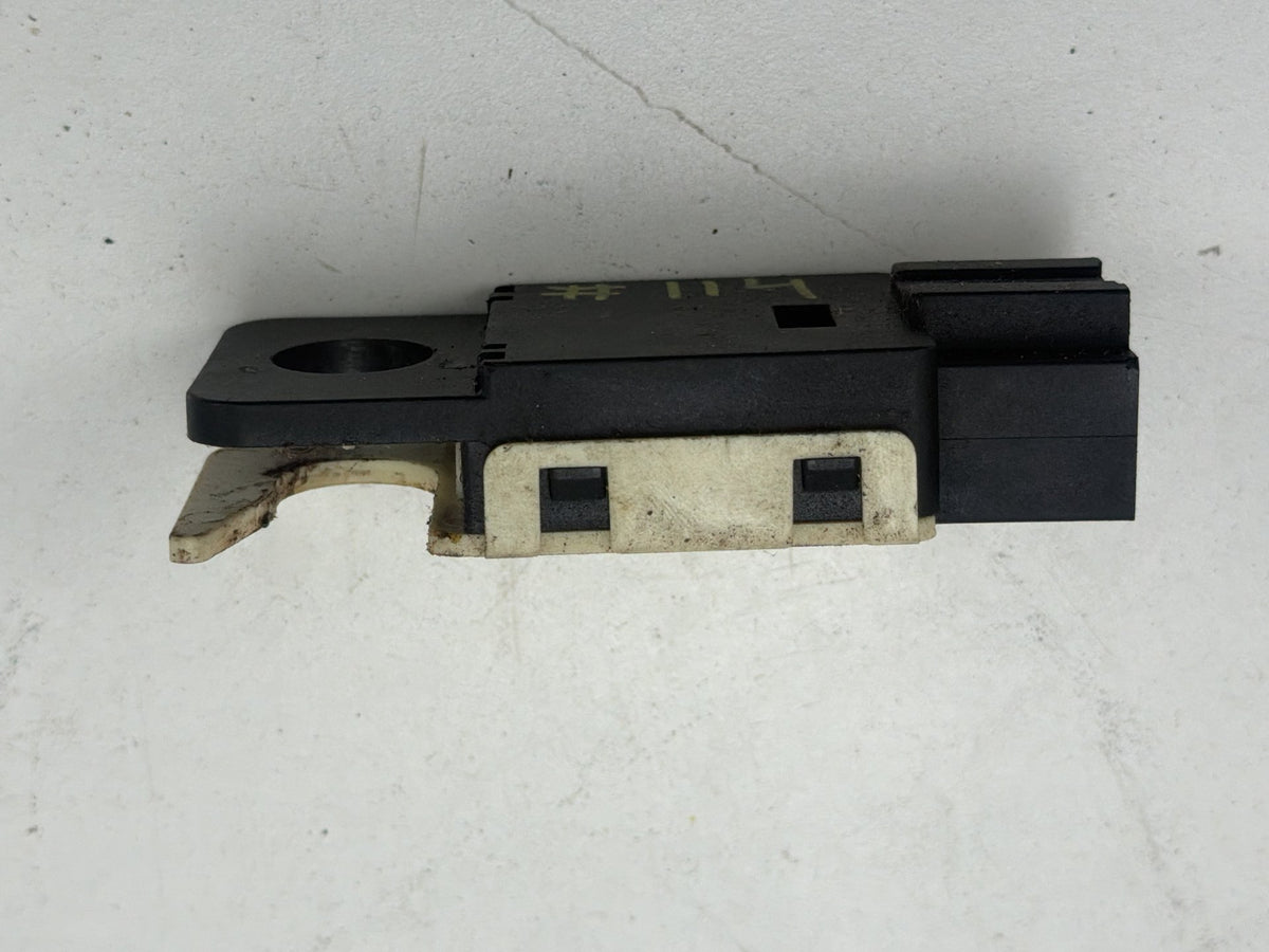 2007-2014 GMC DENALI GMT900 Brake Light Switch Stop Lamp OEM