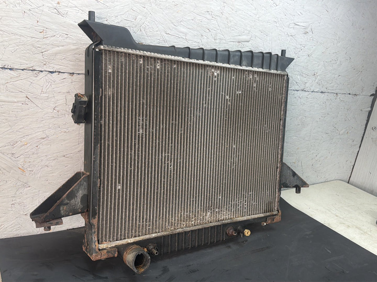 2003-2004 Lincoln Navigator U228 - Aluminum Radiator 2L1H-8009-DE OEM