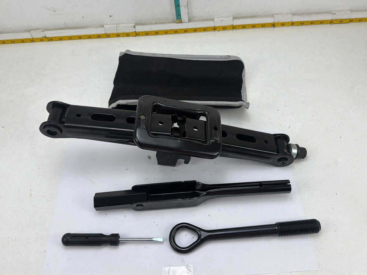 2015-2018 Kia Sedona Spare Tire Jack Scissor Lug Wrench Tow Hook Tool Kit OEM