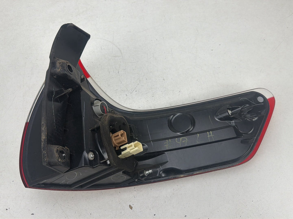 2015 - 2020 Toyota Sienna - L30 - Rear Left Driver Side Outer Tail Light OEM