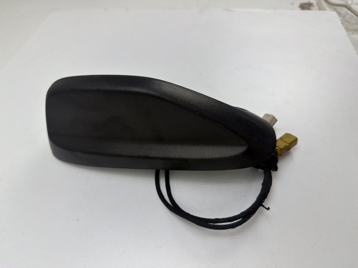 2014-2015 Jeep Grand Cherokee Roof Mount Shark Fin Radio Antenna 05091902AA OEM