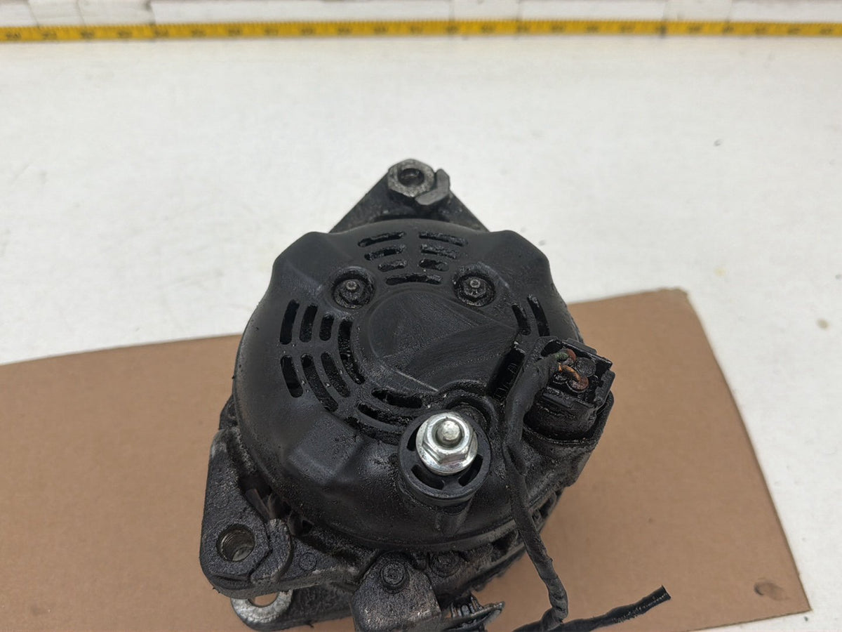 2015 - 2018 Kia Sedona LX 3.3L - Alternator Assembly 13.5V 150A 37300-3C510 OEM
