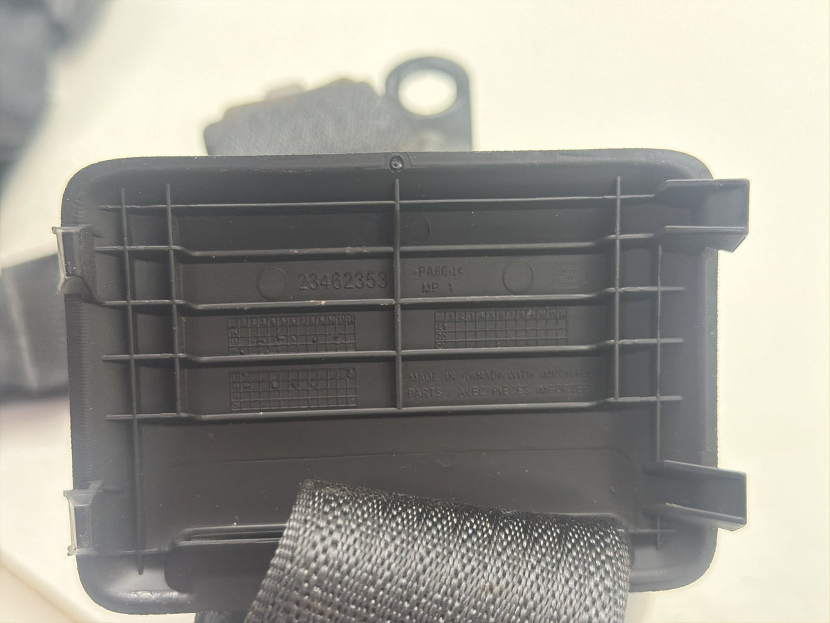 2016-2022 Chevrolet Malibu Rear Center Seat Belt Retractor Assembly OEM