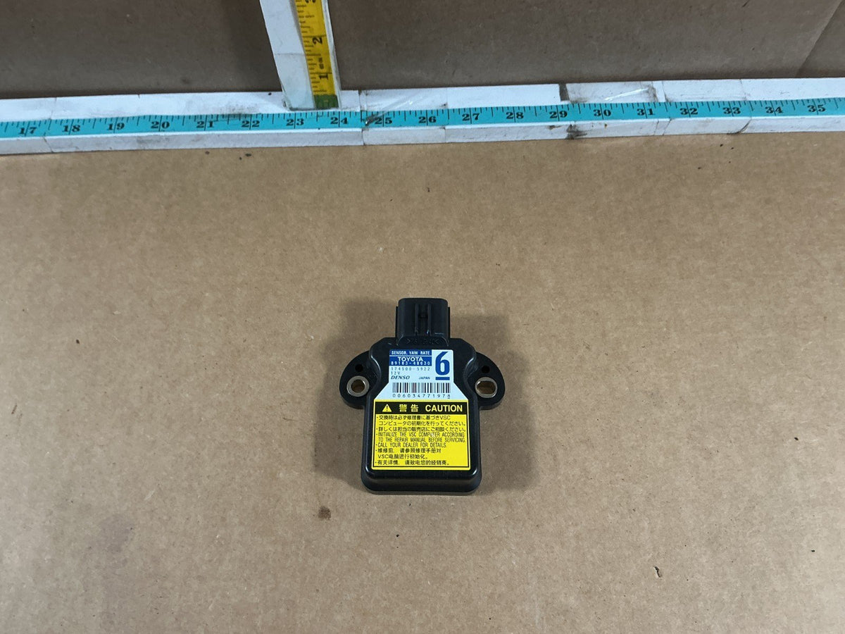 2010-2015 Toyota Prius Yaw Rate Sensor Control Module 89183-48030 OEM