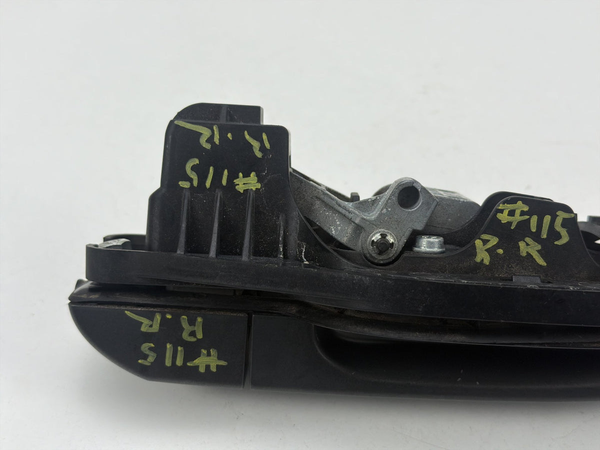 2010-2012 Land Rover Range Rover Rear Right Side Exterior Door Handle OEM