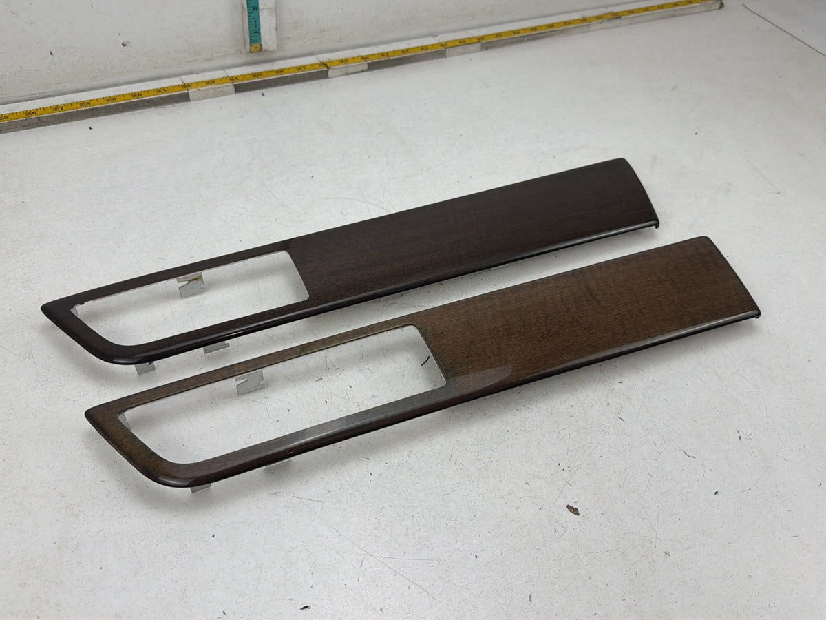 2010-2013 Land Rover Range Rover Front & Rear Right Door Trim AH32-274B16-RH OEM