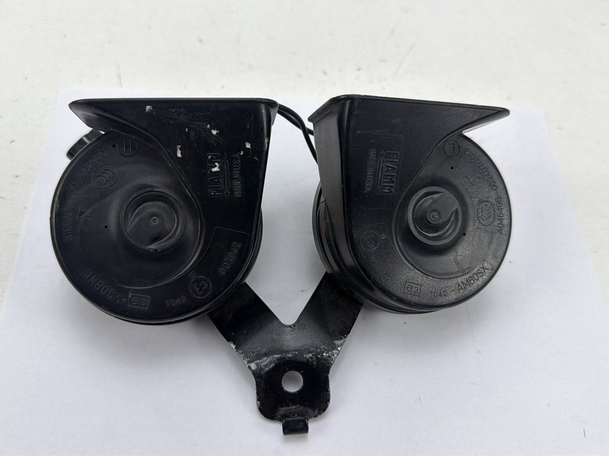 2015-2018 Mercedes-Benz C-Class C300 W205 Dual Warning Alarm Horns Assembly OEM