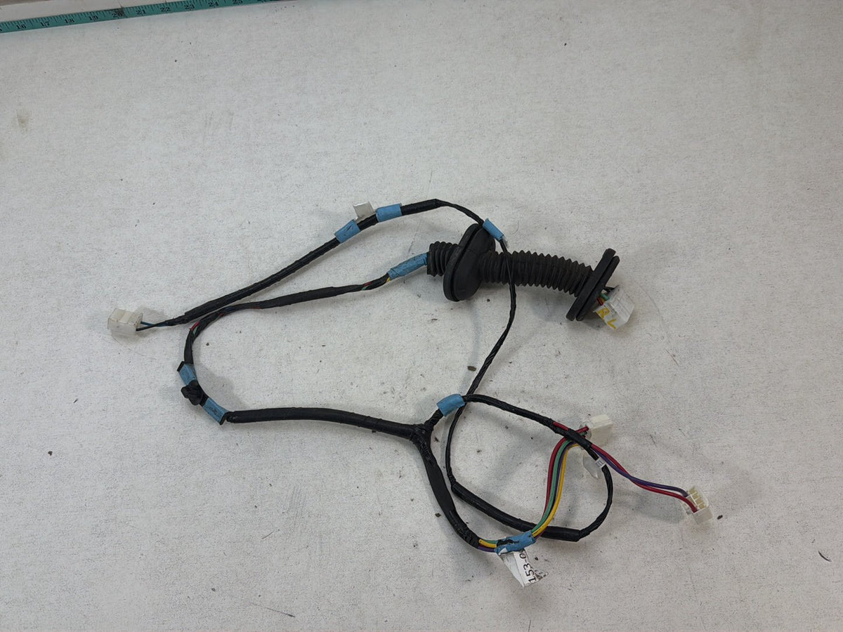 2007-2011 Toyota Camry Rear RH Passenger Side Door Wiring Harness 8215306300 OEM