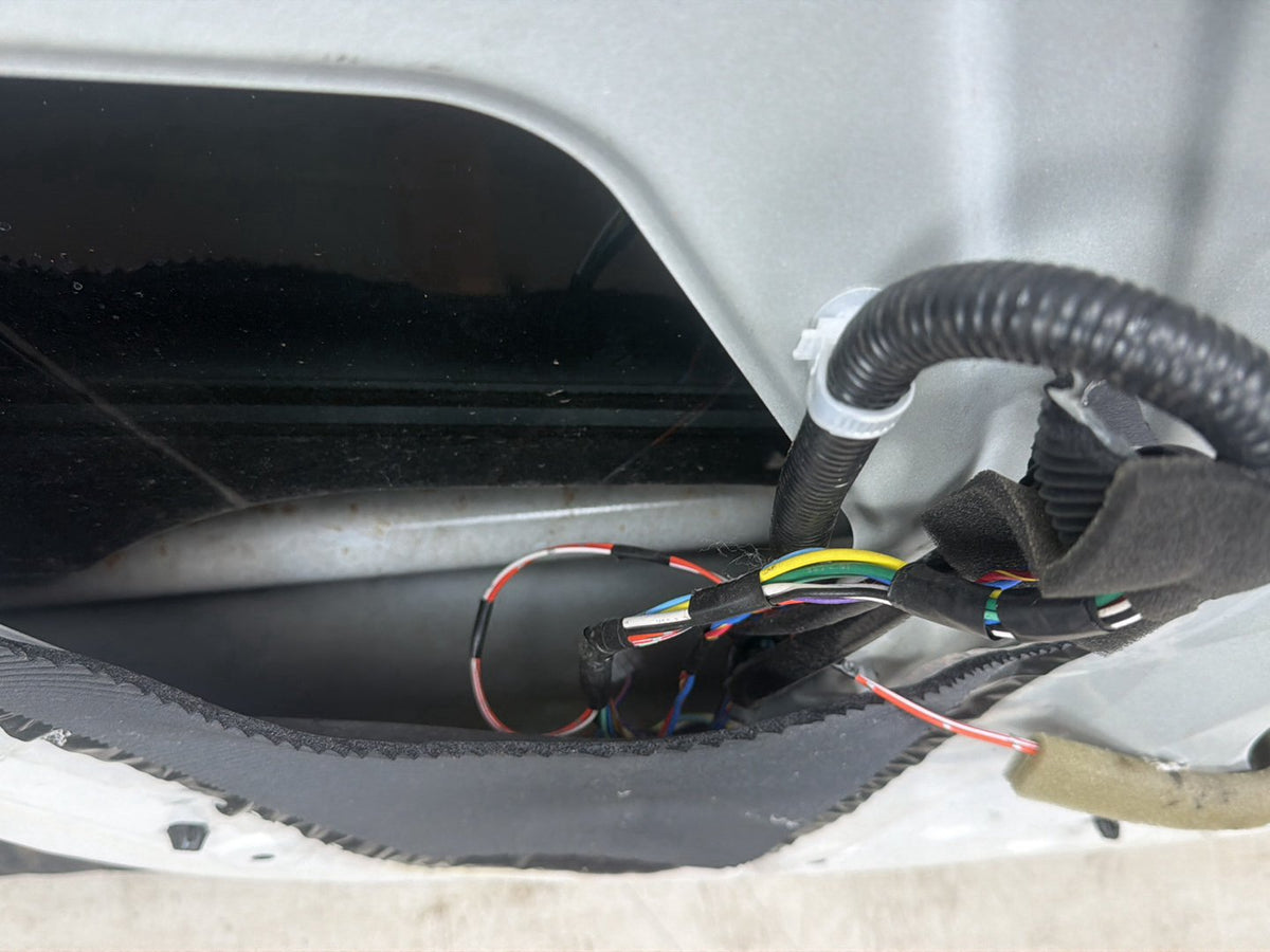 2011-2013 Infiniti QX56 Rear Left Door Shell With Quarter Glass OEM