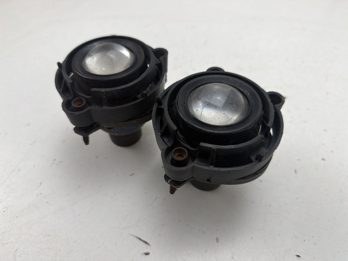 2004-2008 Chevrolet Malibu Front Right/Left Fog Light Driving Lamp OEM