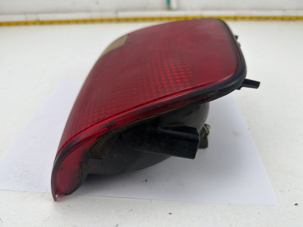 1994-2003 Chevrolet S10 Rear Left Driver Side Tail Light 16516093 OEM