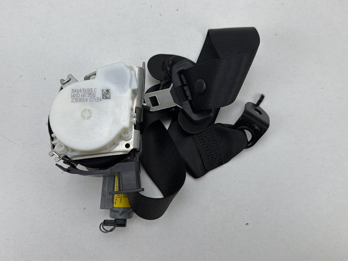 2014-2016 BMW 228i F22-Front Right Seat Belt Retractor 34143193C OEM